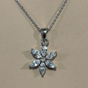 Flower diamond silver pendant necklace